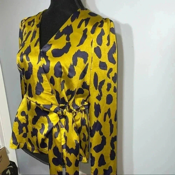 Anthropologie Moon River Blouse - Picture 3 of 7